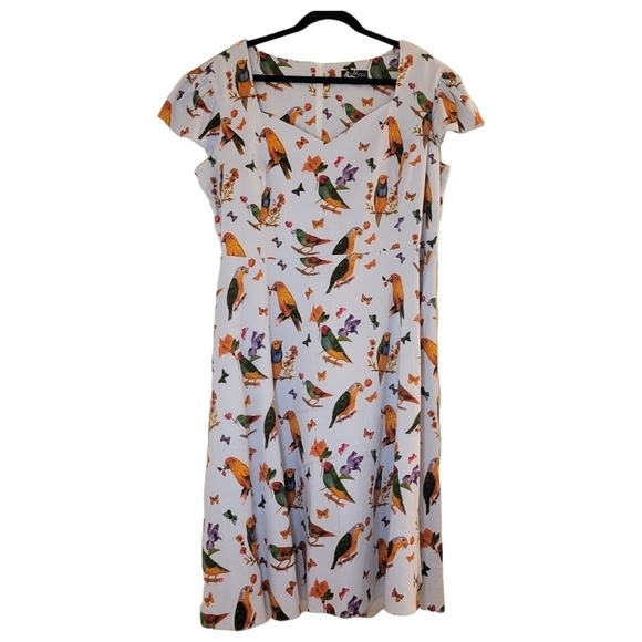 Lady Voluptuous ( Lady V) Vintage Inspired Birds & Butterfly Print Midi Length - Picture 2 of 13